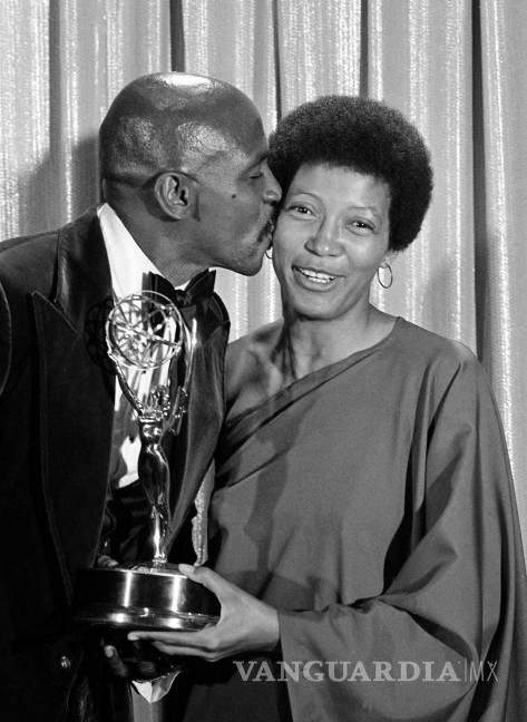 $!Muere la actriz Olivia Cole, primera afroamericana en ganar un Emmy