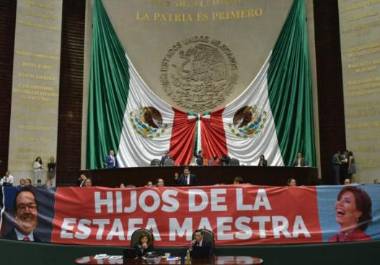 El 30 de mayo, la UEC publicó citatorios a los tres ex funcionarios para que comparezcan a defenderse el próximo 9 de julio, en la Cámara de Diputados, como parte del procedimiento UEC/PRA/02/2025.