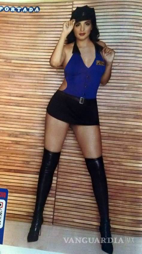 $!Muestran primeras fotos de “La Polisex” en revista para caballeros