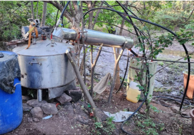 Militares localizaron un laboratorio de metanfetaminas en El Melado, Culiacán, durante la “Operación Frontera Norte”