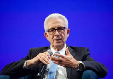 Desde que Ernesto Zedillo dejó el mandato del país no había hecho comentarios respecto a los asuntos políticos de los gobiernos en función por decisión propia.