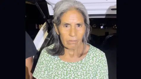 Emma requiere muchas cosas, pero un tanque de gas le ayudaría para dejar de utilizar leña al preparar sus alimentos.