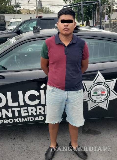 Policía de Monterrey detiene a hombre por abuso a una mujer a bordo de autobús