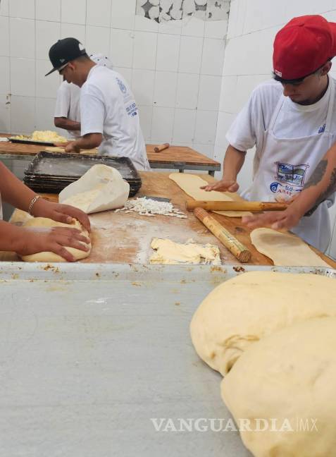 $!Las panaderías de barrio en Torreón continúan siendo la opción preferida por su sabor y autenticidad.