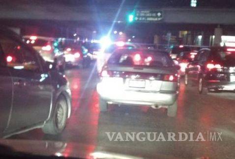 Falla camión que trasladaba a 40 reos del penal del Topo Chico