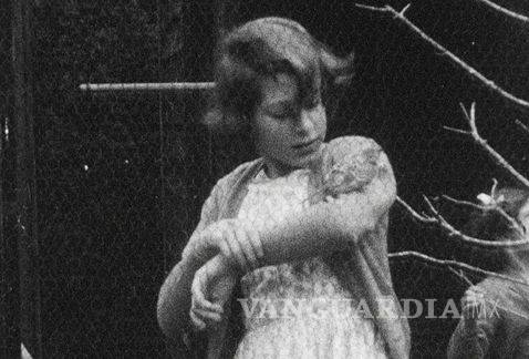 $!Difunden imágenes de la infancia de la Reina Isabel II