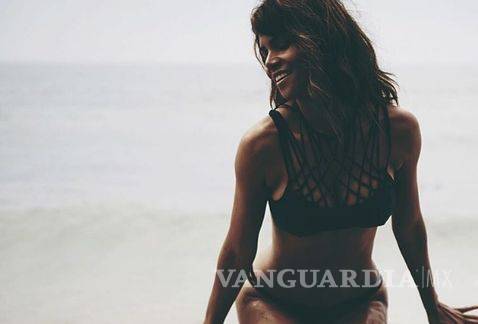 Halle Berry complace a sus fans de Instagram con foto en bikini
