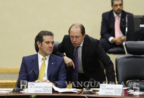 Bajo la lupa, aportaciones privadas a independientes: INE