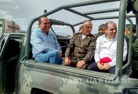 $!Cienfuegos supervisa junto a Rubén Moreira avances de cuartel militar en Coahuila