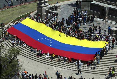 $!Venezolanos radicados en México protestan en el Ángel contra gobierno de Maduro