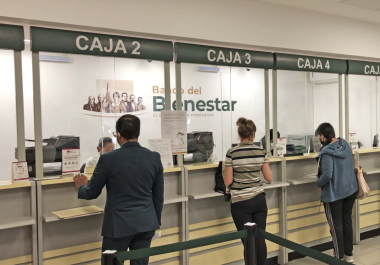 Los depósitos se realizan de manera directa en la tarjeta del Banco del Bienestar de cada beneficiario.