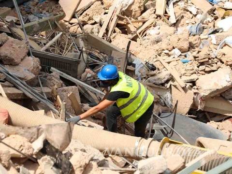 $!&quot;No hay señales de vida&quot; bajo edificio de Beirut; rescatistas pierden esperanza