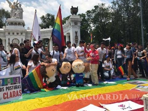 $!Marcha Comunidad Lésbico Gay en Hemiciclo a Juárez