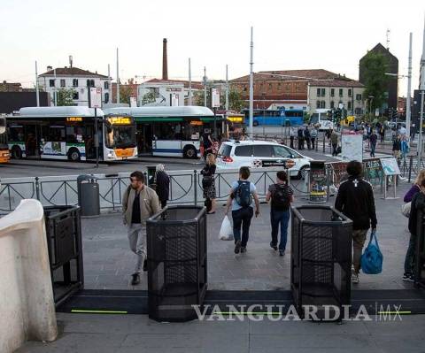 $!Venecia despliega barreras contra turistas