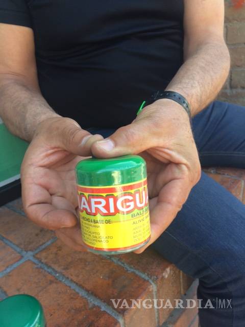 $!Pese a prohibición, vende “Mariguanol” en las calles de Saltillo, la pomada “para muchos males”