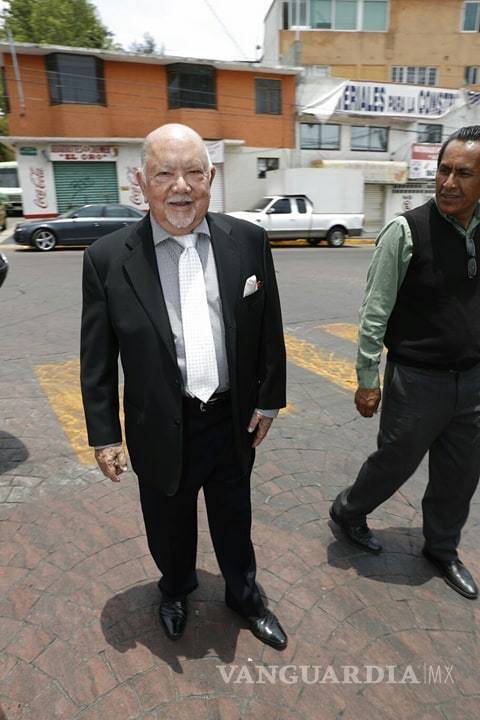 $!Acompaña clase política a Eruviel Ávila en su boda