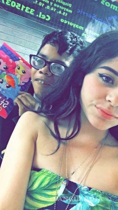 $!Adolescente defiende su serie favorita 'My Little Pony' y se vuelve viral (Video)