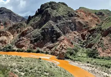 Río Sonora contaminado tras el desastre de Grupo México en el 2014