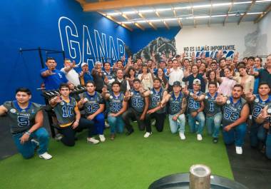 La UAdeC inauguró “La Casa de los Lobos” en la Unidad Deportiva Universitaria de Saltillo, nuevo gimnasio de pesas para fortalecer al programa de futbol americano.