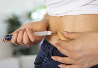 Especialista recomienda un enfoque integrado: medicamentos como apoyo, no como sustituto de los cambios de hábitos