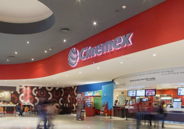La polémica reavivó críticas hacia las cadenas de cine en Saltillo por presuntas fallas en el servicio y atención a clientes.