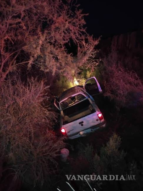 Sufren accidente en Ramos Arizpe y conductora desaparece; la encuentran sin vida en arroyo horas más tarde