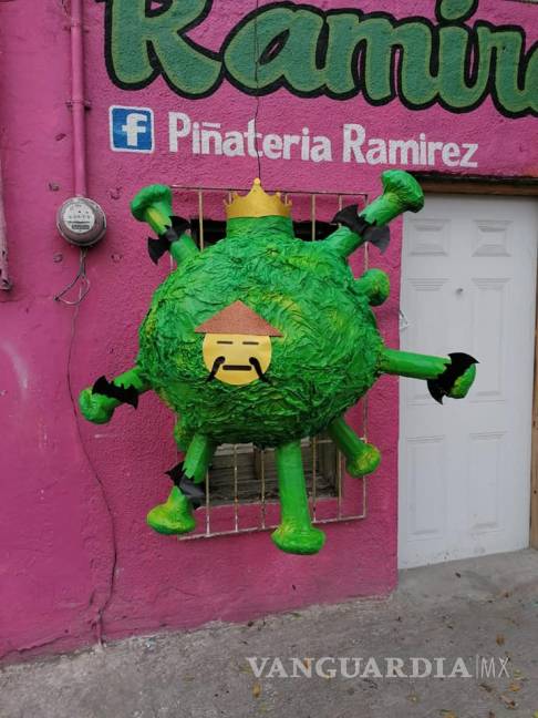 $!¡Llévela, llévela! En Reynosa crearon la piñata del coronavirus