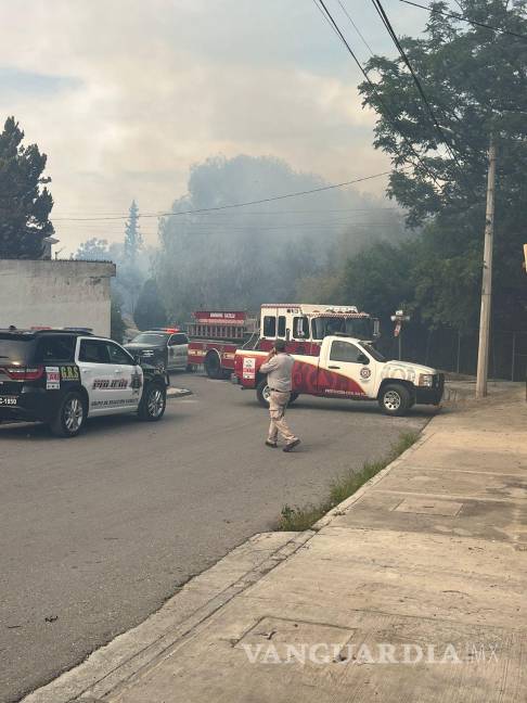 Incendio en arroyo en Saltillo se sale de control: dura 24 horas