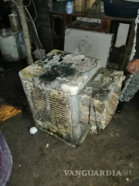 $!Causa pirotecnia incendio en casa habitación en colonia de Monclova