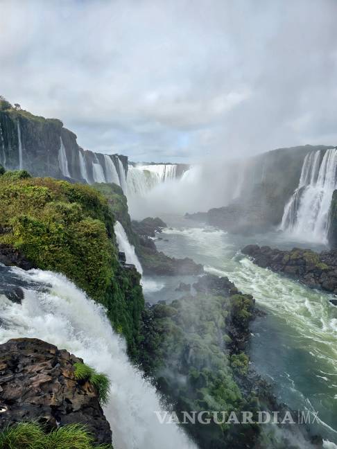 $!Cataratas de Iguazú, en la frontera entre Argentina y Brasil.