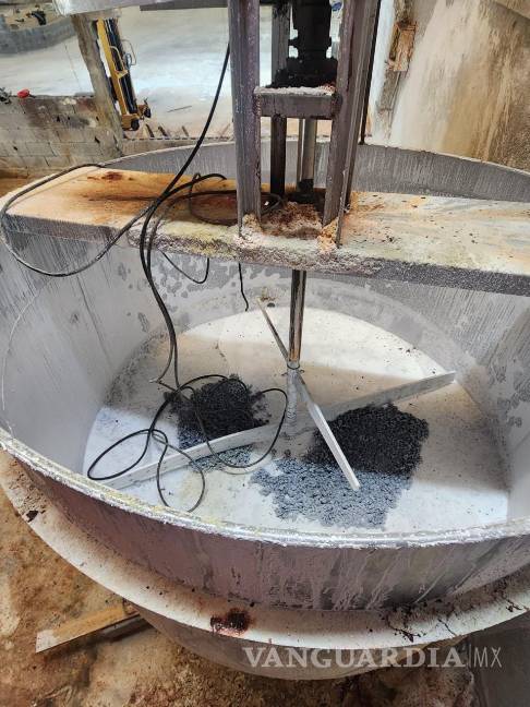 FGR desmantela en Nuevo León laboratorio de metanfetamina, aseguran media tonelada