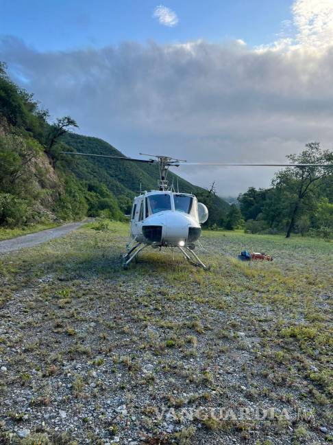 Combaten por vía aérea incendio en ‘El Diente’, al sur de Monterrey