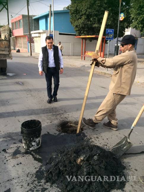 $!Simas Torreón extiende operativos de limpieza de redes en colonias