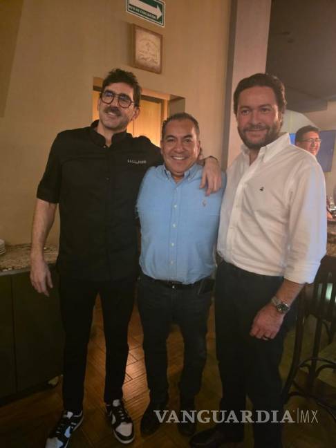 $!Empresario gastronómico, Carlos Finck Salcido, Guillermo Martínez, Director de Turismo en el ayuntamiento de Torreón y el presidente de CANIRAC TORREÓN, Eduardo Nieto.