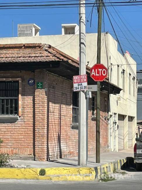 $!En la calle Chiapas y alrededores se observan varias casas en venta, tanto con letreros visibles como en plataformas digitales como Marketplace.