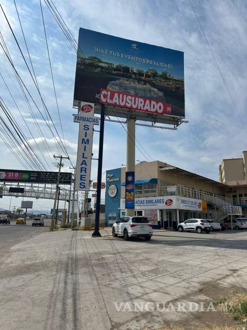 $!La Dirección de Ordenamiento Territorial y Urbanismo de Torreón mantiene operativos para despejar la vía pública y garantizar seguridad para peatones.