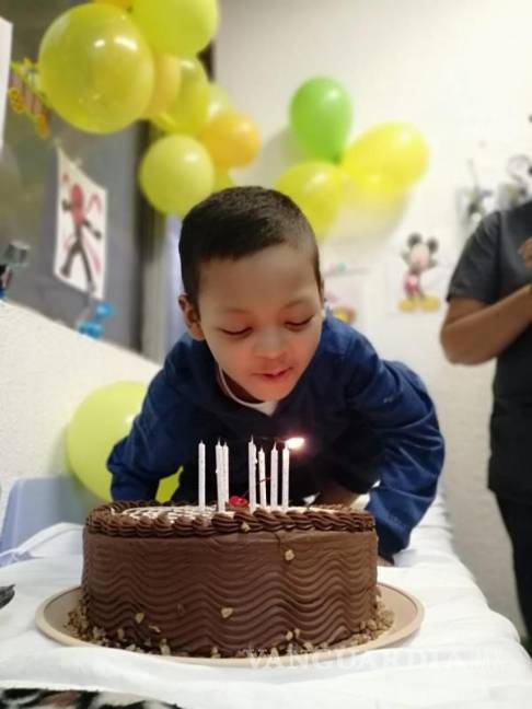 $!El pequeño Luciano ha pasado muchos días en el resguardo del hospital y numerosos cumpleaños.
