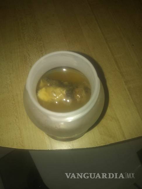 ¿Jugo de rata? madre Saltillense denuncia objeto extraño en un Jumex, que bebía su hijo de dos años