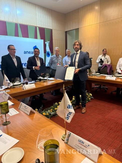 $!La Fundación Gonzalo Río Arronte destacó a Agsal a través del programa “Toma Segura”, al certificar la calidad del agua potable en la capital coahuilense.