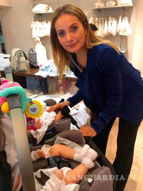 $!Elizabeth Álvarez y Jorge Salinas encantados con su faceta de papás