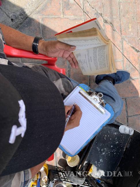 ‘Bolero’ de Saltillo es autodidacta; aprende inglés, matemáticas y redacción