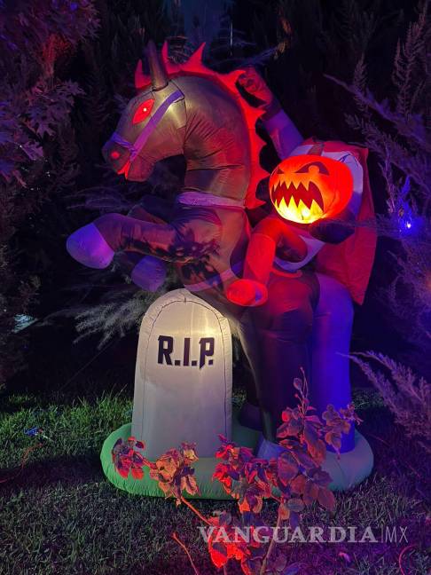 $!Las decoraciones combinaron el terror de Halloween con los colores tradicionales.