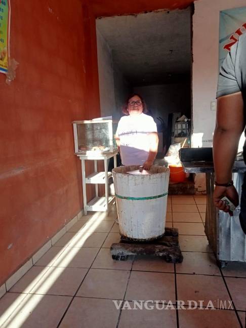 $!Rosy Ramos junto al resto de la familia mantiene en pie uno de los negocios más emblemáticos de la ciudad.