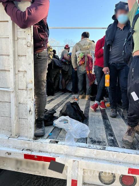 Sentencian a dos hombres en Nuevo León por transportar a migrantes