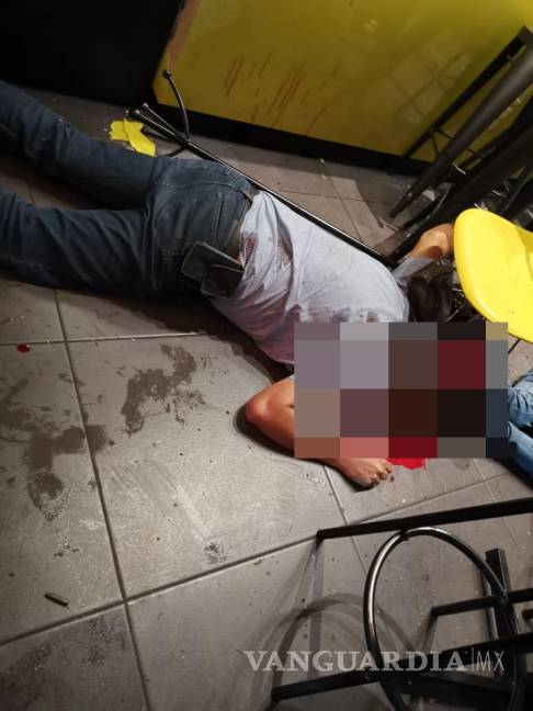 $!'No ma... vámonos de aquí': masacre en un bar de Uruapan desata el pánico (video)