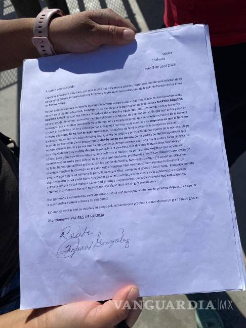 Padres de familia exigen destitución de la directora de primaria en Ramos Arizpe