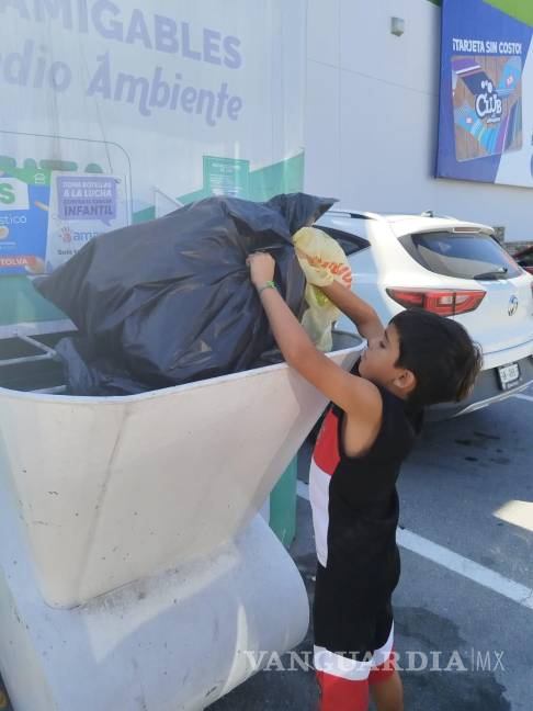 $!Desde recoger basura hasta apoyar a fundaciones, los estudiantes de Harmony School participan activamente en el reto anual.