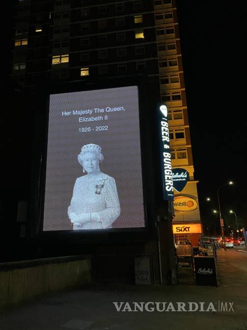 Un Londres de luto con postales disímbolas... la vida sigue para los británicos