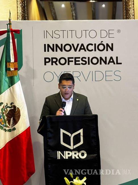 $!Luis Javier Álvarez Oyervides, director del instituto, subrayó que la apertura marca un momento de consolidación para un proyecto educativo que busca formar profesionales con sentido ético.