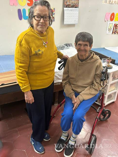 $!Las adultas mayores participan activamente en los preparativos de las fiestas decembrinas.